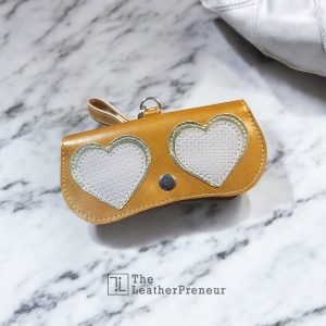 Aida Glasses Sleeve Pattern